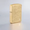 Armor® in ottone anticato con motivo a fiamma Armor® in ottone anticato con motivo a fiamma