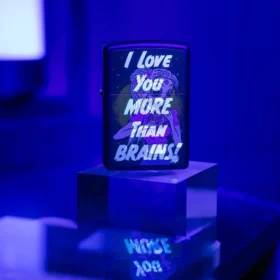 Design “Brainiac” con luce nera