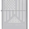 Design con bandiera incisa “Folds of Honor” Design con bandiera incisa “Folds of Honor”