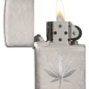 Design con foglia di marijuana cromata Design con foglia di marijuana cromata
