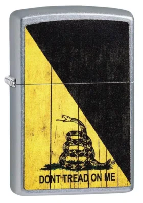 Design “Don’t Tread on Me®” effetto legno