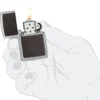 Emblema in pelle marrone