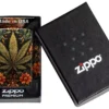 Motivo a tapestry con foglie di cannabis Motivo a tapestry con foglie di cannabis