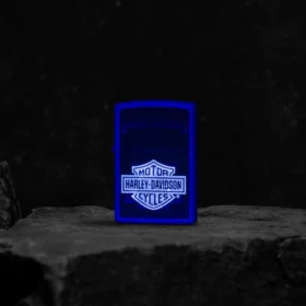 Motocicletta Harley-Davidson® in nero con effetto fluorescente