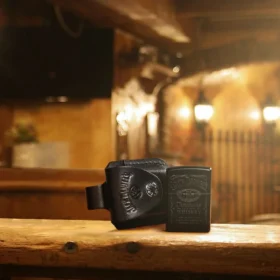 Set regalo con accendino e custodia Jack Daniel’s®